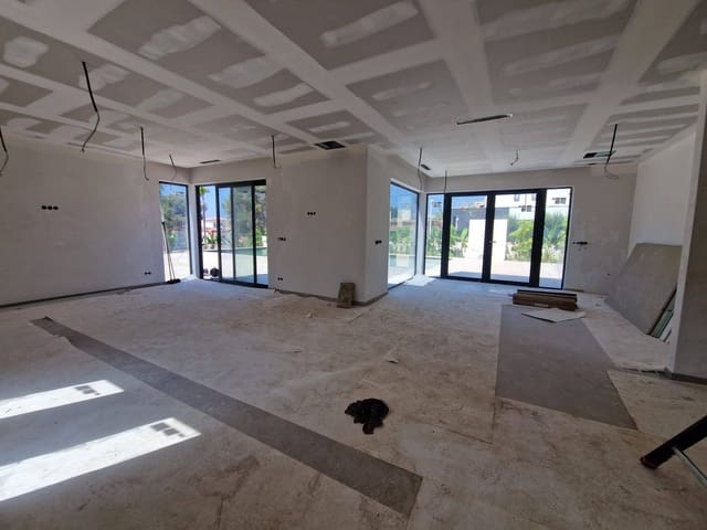 3 slaapkamer Villa te koop in Javea / Xàbia met zwembad - € 1.749.000 (Ref: 9142793)