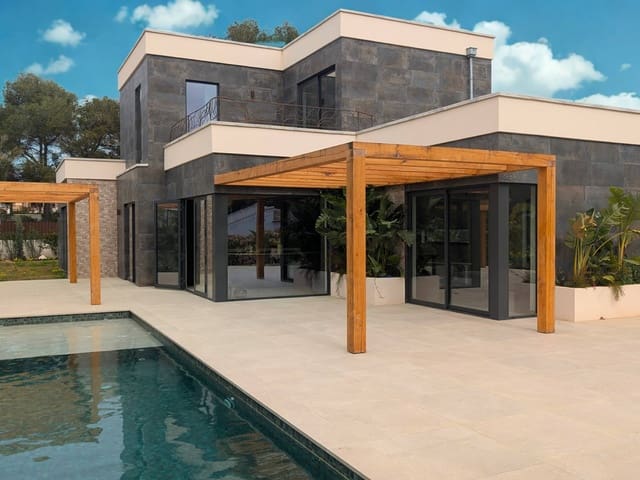 3 soverom Villa til salgs i Javea / Xàbia med svømmebasseng - € 1 749 000 (Ref: 9142793)