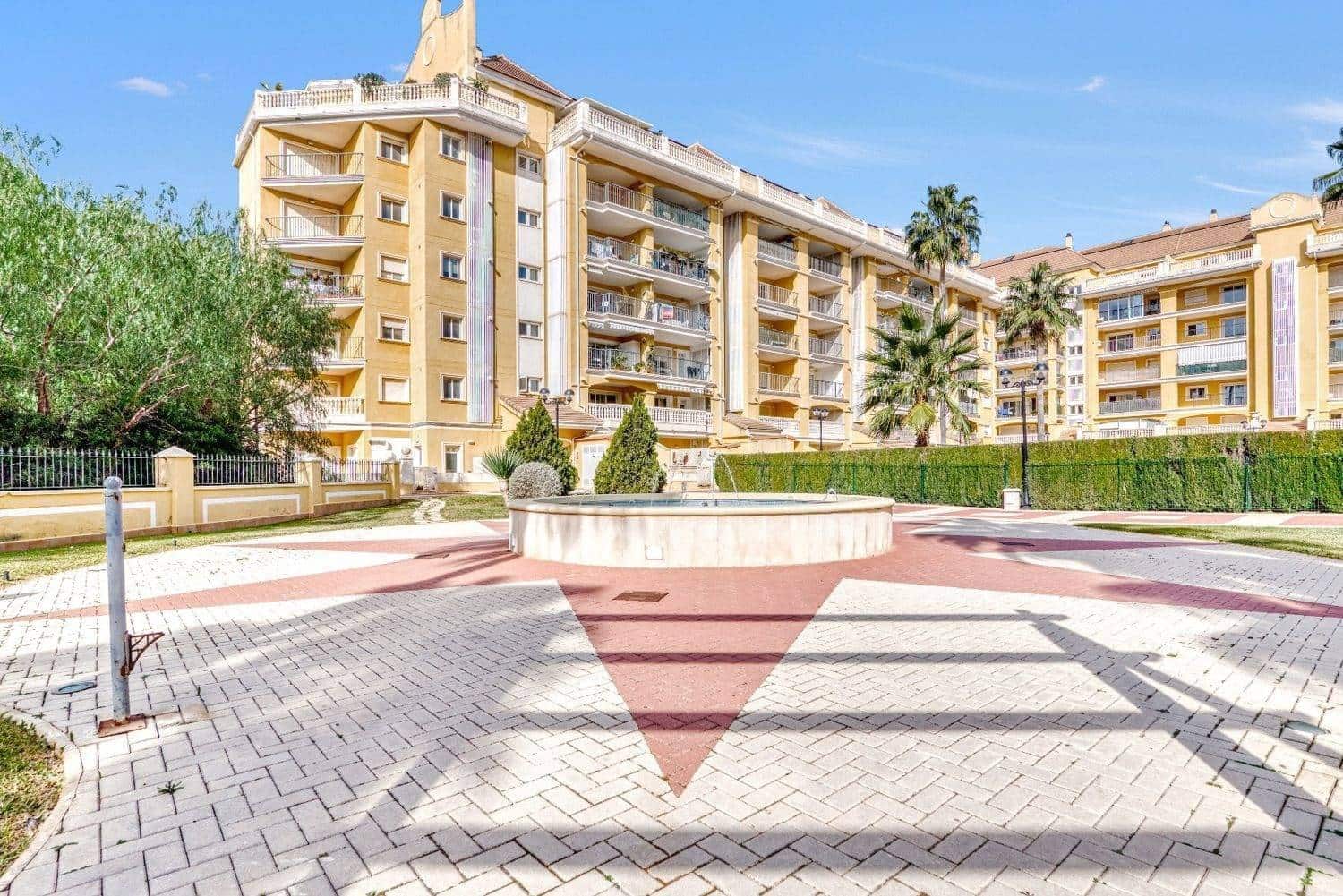 3 sypialnia Penthouse na sprzedaż w Denia z basenem garażem - 389 000 € (Ref: 9149168)