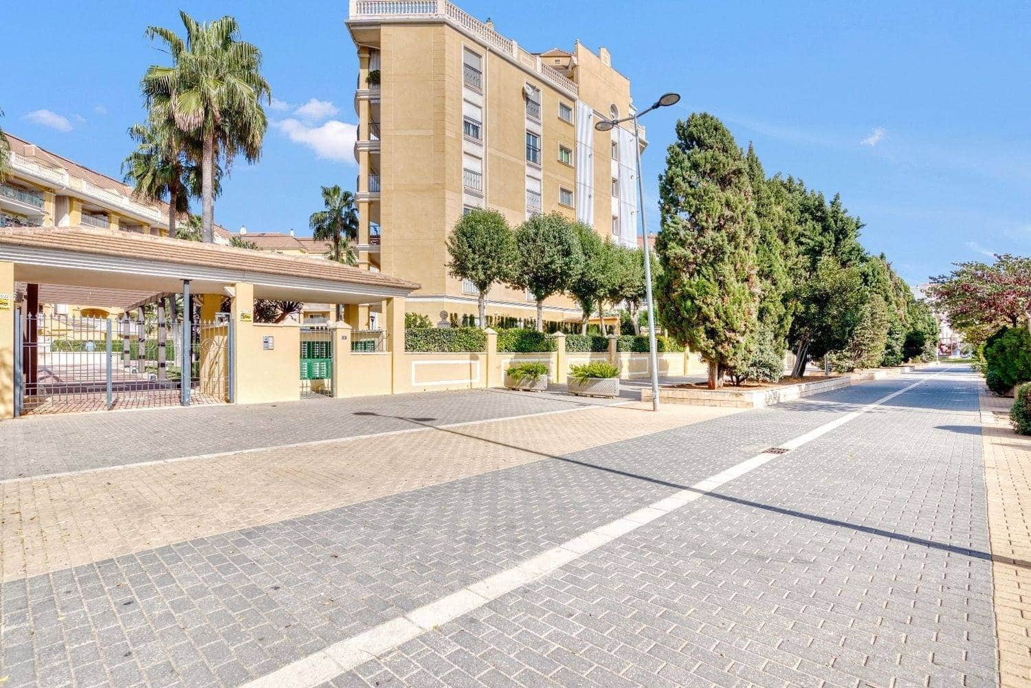 3 sypialnia Penthouse na sprzedaż w Denia z basenem garażem - 389 000 € (Ref: 9149168)