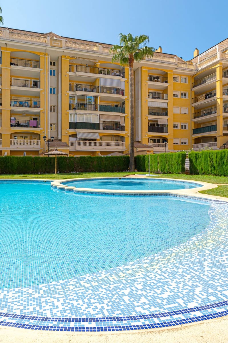 3 sypialnia Penthouse na sprzedaż w Denia z basenem garażem - 389 000 € (Ref: 9149168)