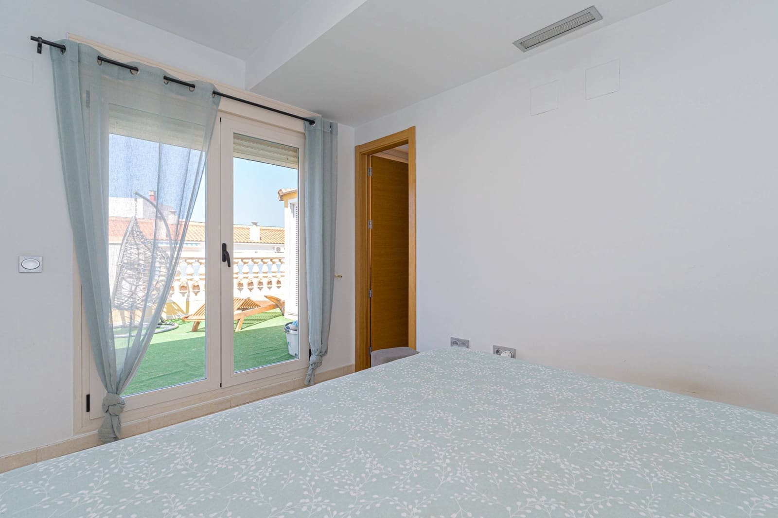 3 sypialnia Penthouse na sprzedaż w Denia z basenem garażem - 389 000 € (Ref: 9149168)