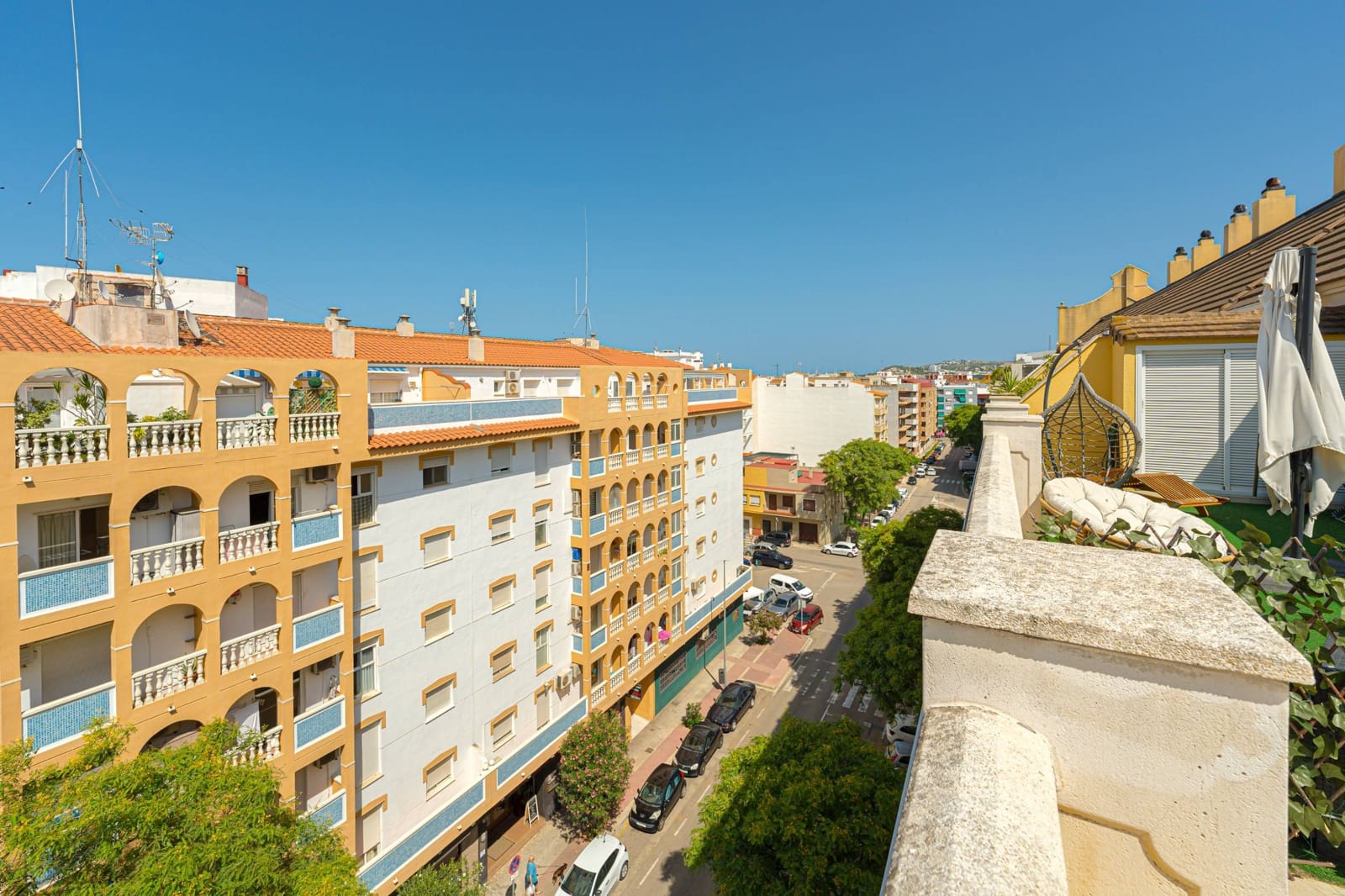 3 sypialnia Penthouse na sprzedaż w Denia z basenem garażem - 389 000 € (Ref: 9149168)