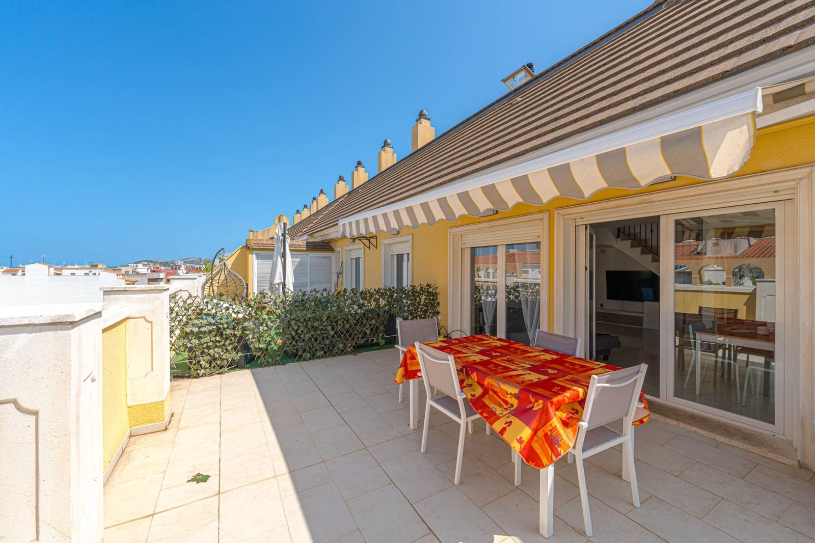 3 sypialnia Penthouse na sprzedaż w Denia z basenem garażem - 389 000 € (Ref: 9149168)