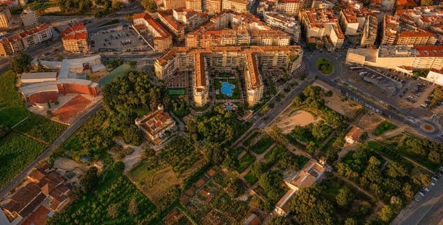 Ático de 3 habitaciones en Centro Urbano, Dénia en venta con piscina garaje - 389.000 € (Ref: 9149168)
