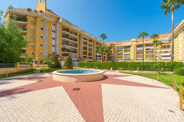 Ático de 3 habitaciones en Centro Urbano, Dénia en venta con piscina garaje - 389.000 € (Ref: 9149168)
