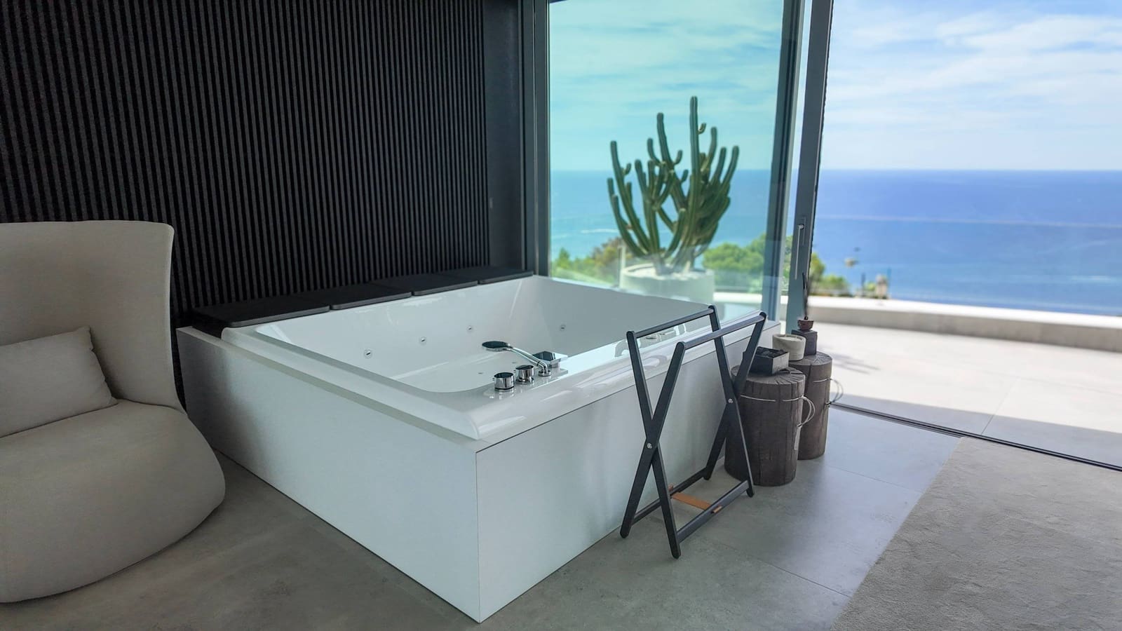 4 bedroom Villa for sale in Altea with pool - € 4,000,000 (Ref: 9206741)