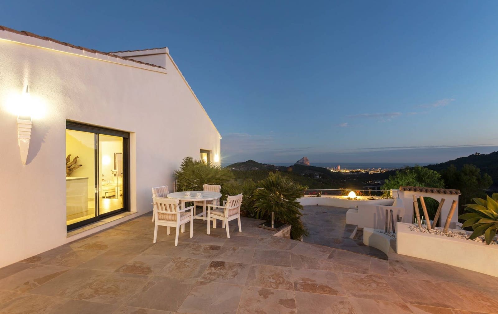 5 soverom Villa til salgs i Benissa med svømmebasseng - € 2 480 000 (Ref: 9300995)