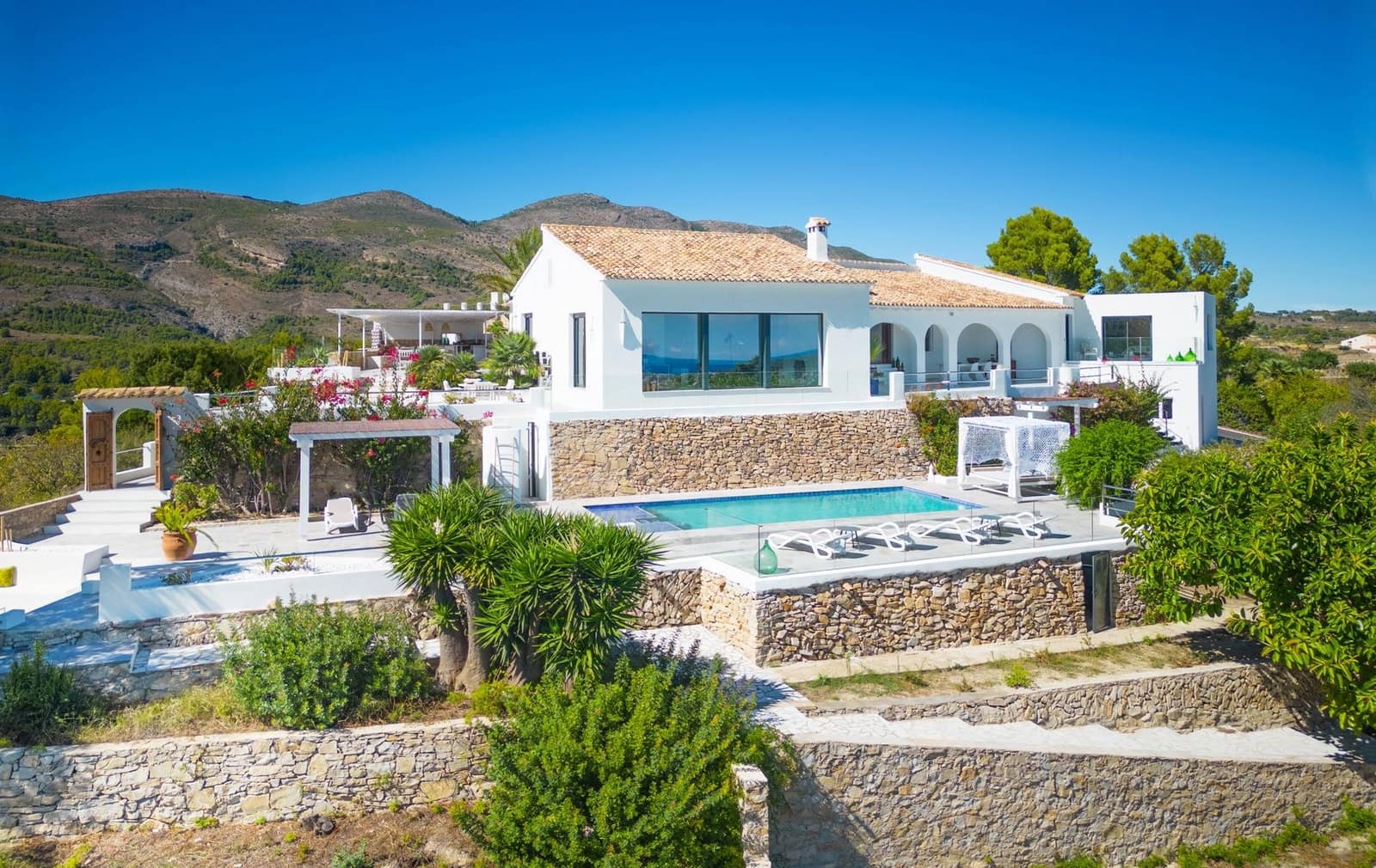 5 soverom Villa til salgs i Benissa med svømmebasseng - € 2 480 000 (Ref: 9300995)