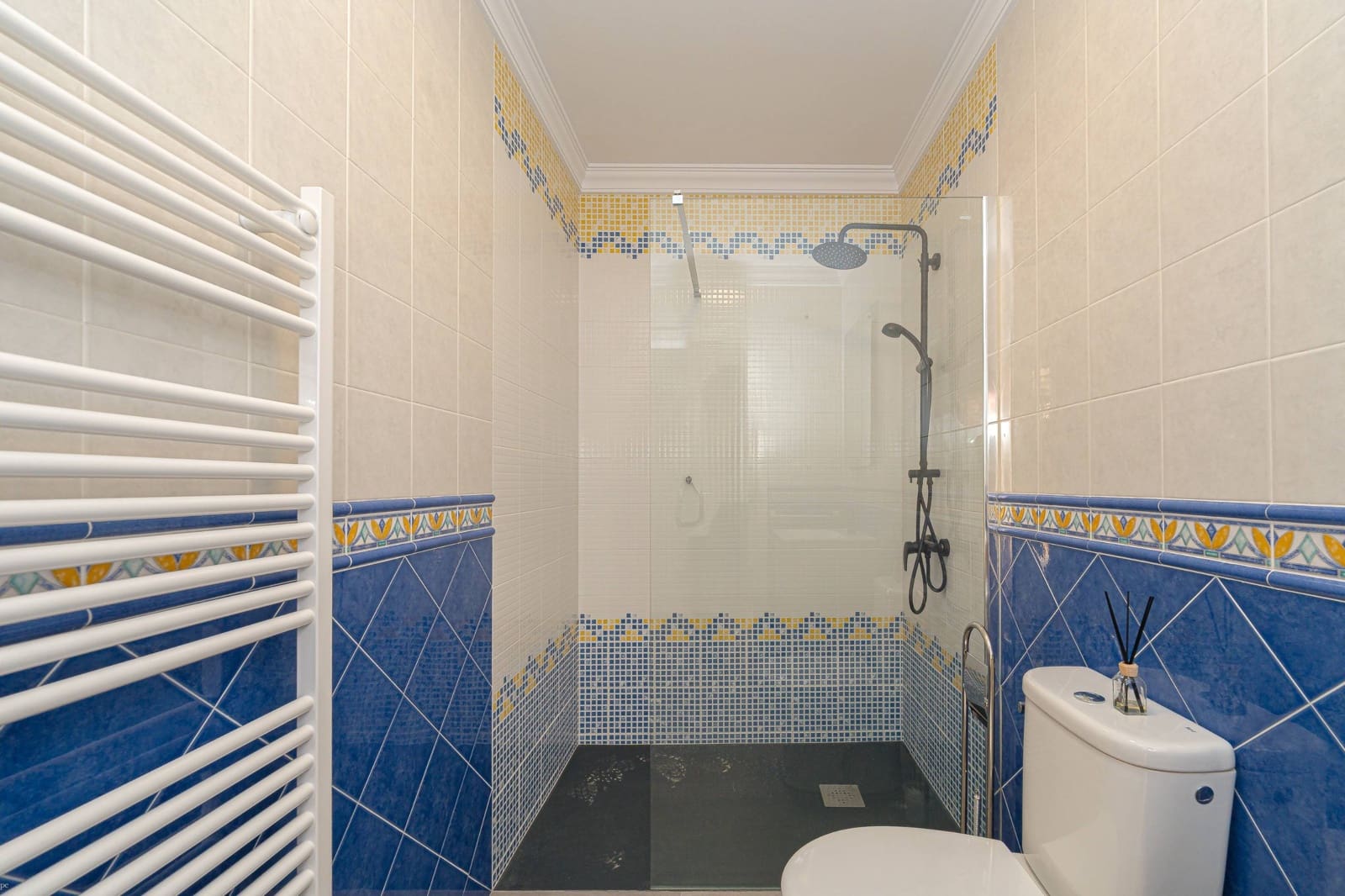 5 soveværelse Rækkehus til salg i Alcalali / Alcanali med garage - € 350.000 (Ref: 9317795)