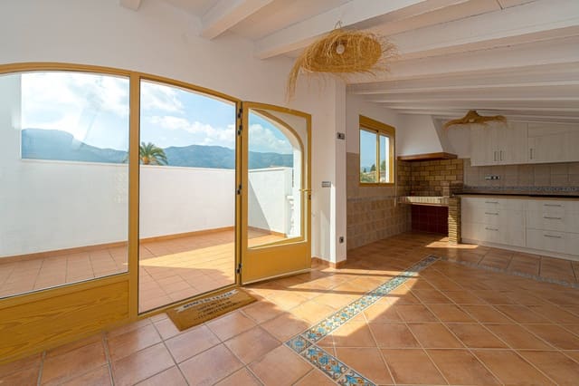 5 Zimmer Reihenhaus zu verkaufen in Alcalalí / Alcanalí mit Garage - 350.000 € (Ref: 9317795)