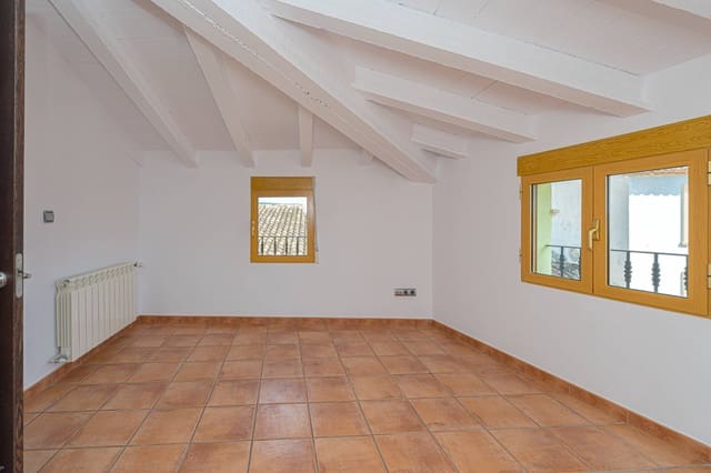 5 slaapkamer Huis te koop in Alcalalí / Alcanalí met garage - € 350.000 (Ref: 9317795)