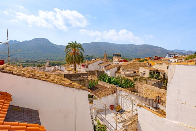 5 slaapkamer Huis te koop in Alcalalí / Alcanalí met garage - € 350.000 (Ref: 9317795)