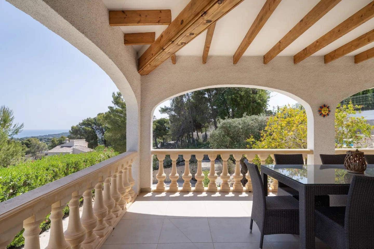 4 Zimmer Villa zu verkaufen in Adsubia mit Pool Garage - 899.000 € (Ref: 9334875)