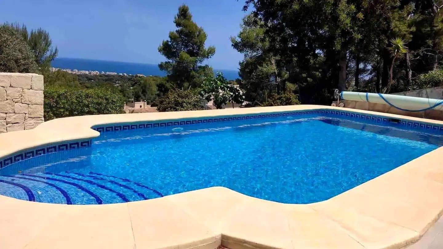 4 Zimmer Villa zu verkaufen in Adsubia mit Pool Garage - 899.000 € (Ref: 9334875)
