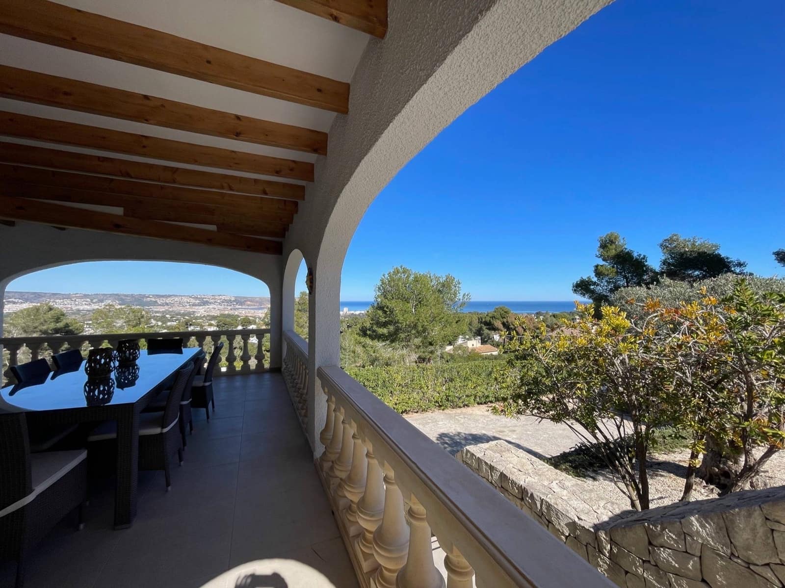 4 Zimmer Villa zu verkaufen in Adsubia mit Pool Garage - 899.000 € (Ref: 9334875)