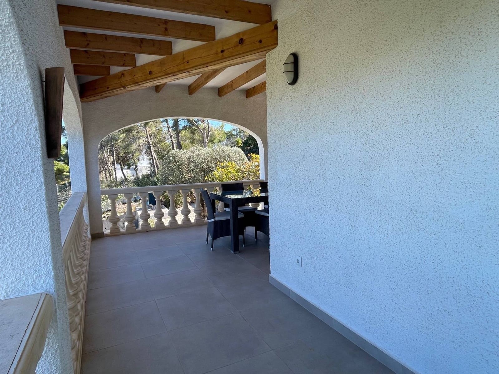 4 Zimmer Villa zu verkaufen in Adsubia mit Pool Garage - 899.000 € (Ref: 9334875)