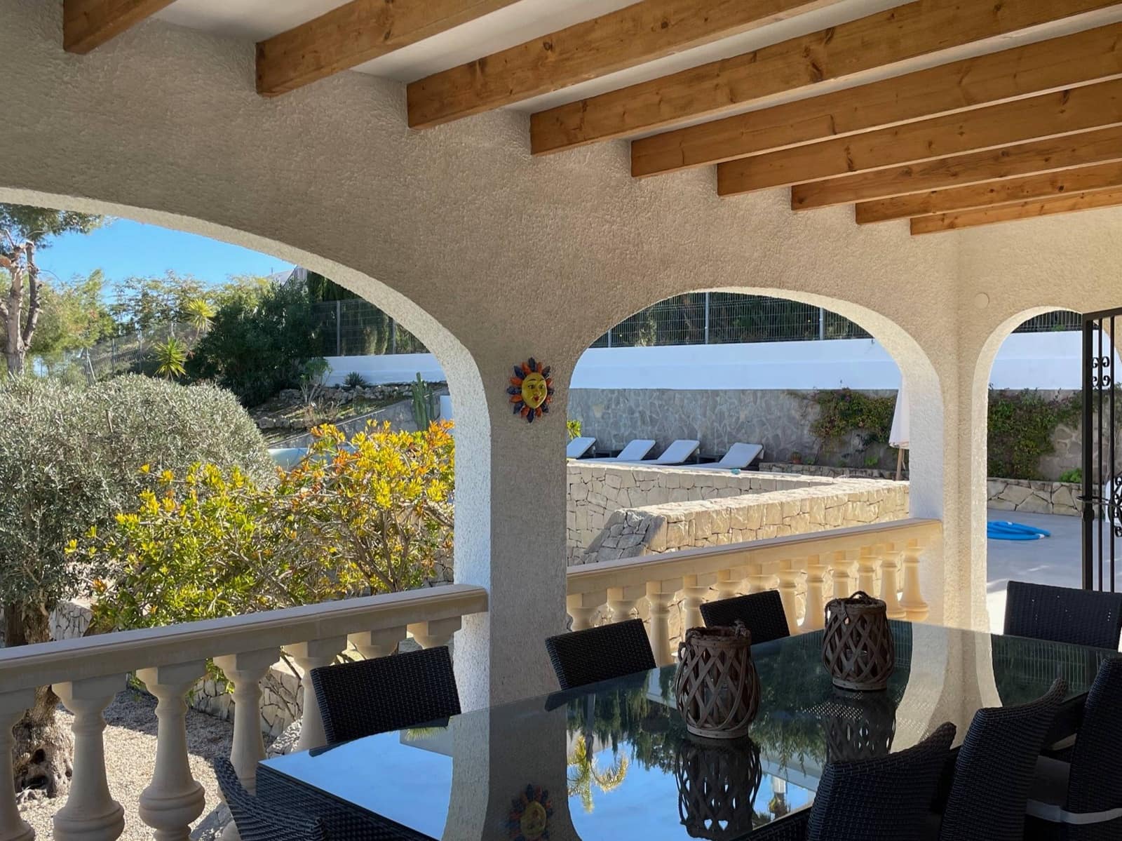 4 Zimmer Villa zu verkaufen in Adsubia mit Pool Garage - 899.000 € (Ref: 9334875)