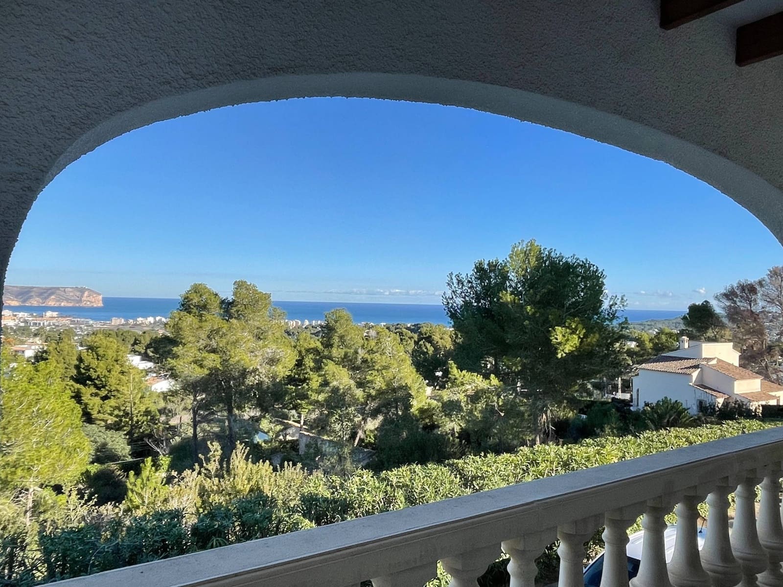 4 Zimmer Villa zu verkaufen in Adsubia mit Pool Garage - 899.000 € (Ref: 9334875)