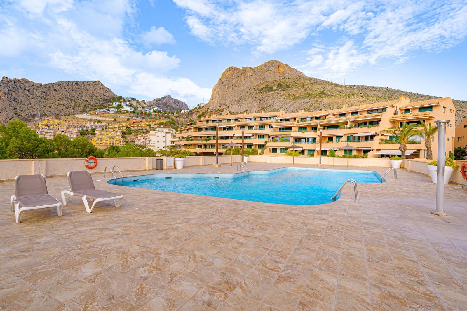 2 soveværelse Lejlighed til salg i Altea med swimmingpool - € 399.000 (Ref: 9337965)