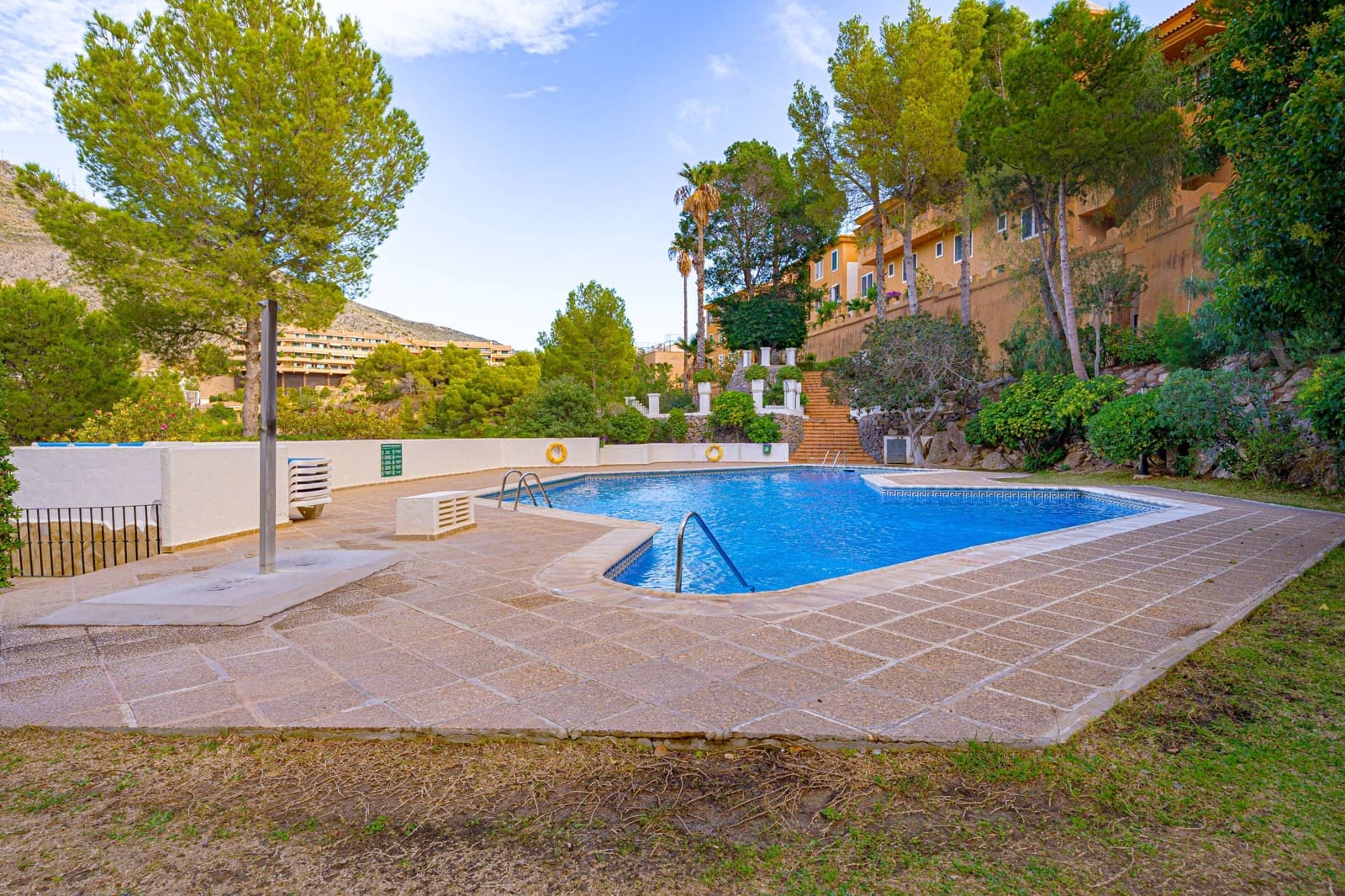 2 soveværelse Lejlighed til salg i Altea med swimmingpool - € 399.000 (Ref: 9337965)