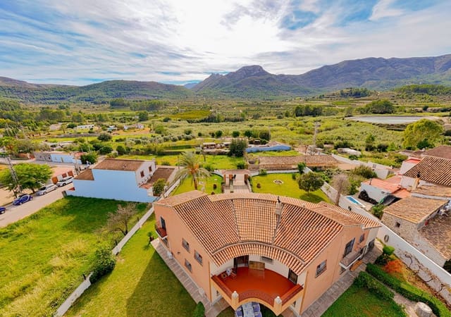 6 chambre Villa/Maison à vendre à Alcalalí / Alcanalí avec piscine garage - 725 000 € (Ref: 9344712)