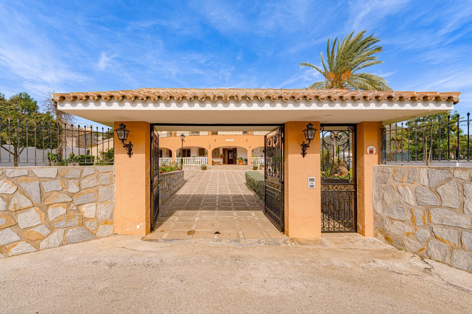 6 Zimmer Villa zu verkaufen in Alcalali / Alcanali mit Pool Garage - 695.000 € (Ref: 9344712)