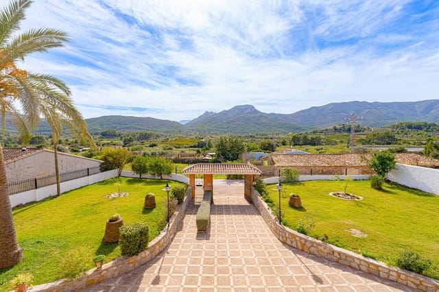 6 chambre Villa/Maison à vendre à Alcalalí / Alcanalí avec piscine garage - 695 000 € (Ref: 9344712)