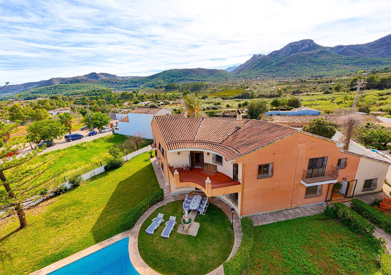 6 Zimmer Villa zu verkaufen in Alcalali / Alcanali mit Pool Garage - 695.000 € (Ref: 9344712)