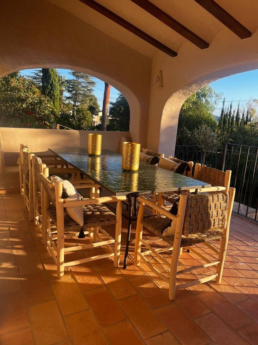 5 bedroom Villa for sale in Javea / Xabia with pool - € 1,495,000 (Ref: 9373800)