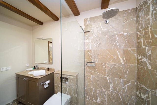 5 bedroom Villa for sale in Montgó - Ermita, Javea / Xàbia with pool - € 1,495,000 (Ref: 9373800)