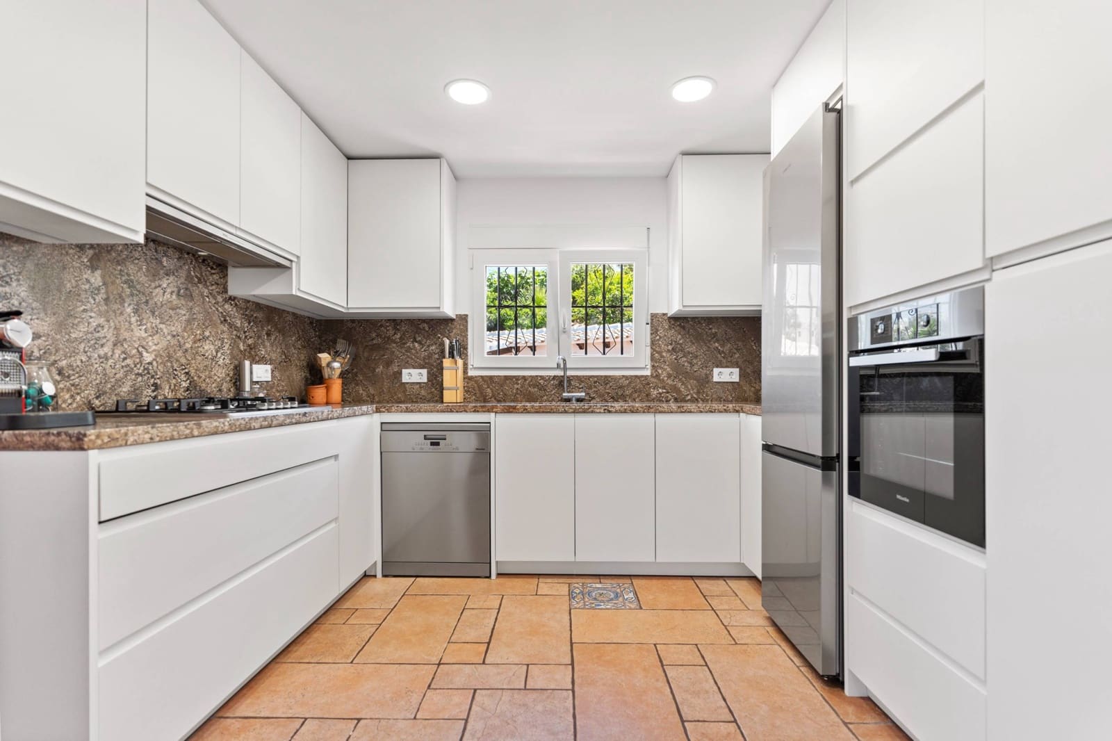 4 bedroom Villa for sale in Javea / Xabia with pool - € 1,090,000 (Ref: 9387848)