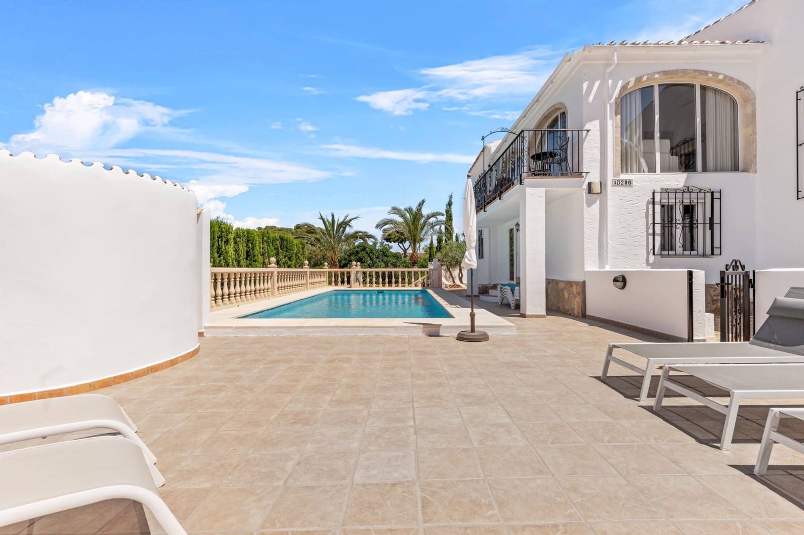 4 bedroom Villa for sale in Javea / Xabia with pool - € 1,090,000 (Ref: 9387848)