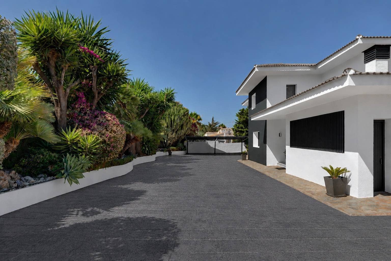 6 quarto Moradia para venda em Calpe / Calp com piscina garagem - 1 650 000 € (Ref: 9390688)
