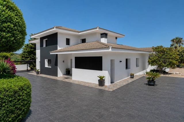 6 makuuhuone Huvila myytävänä paikassa Calpe / Calp mukana uima-altaan 
autotalli - 1 650 000 € (Ref: 9390688)