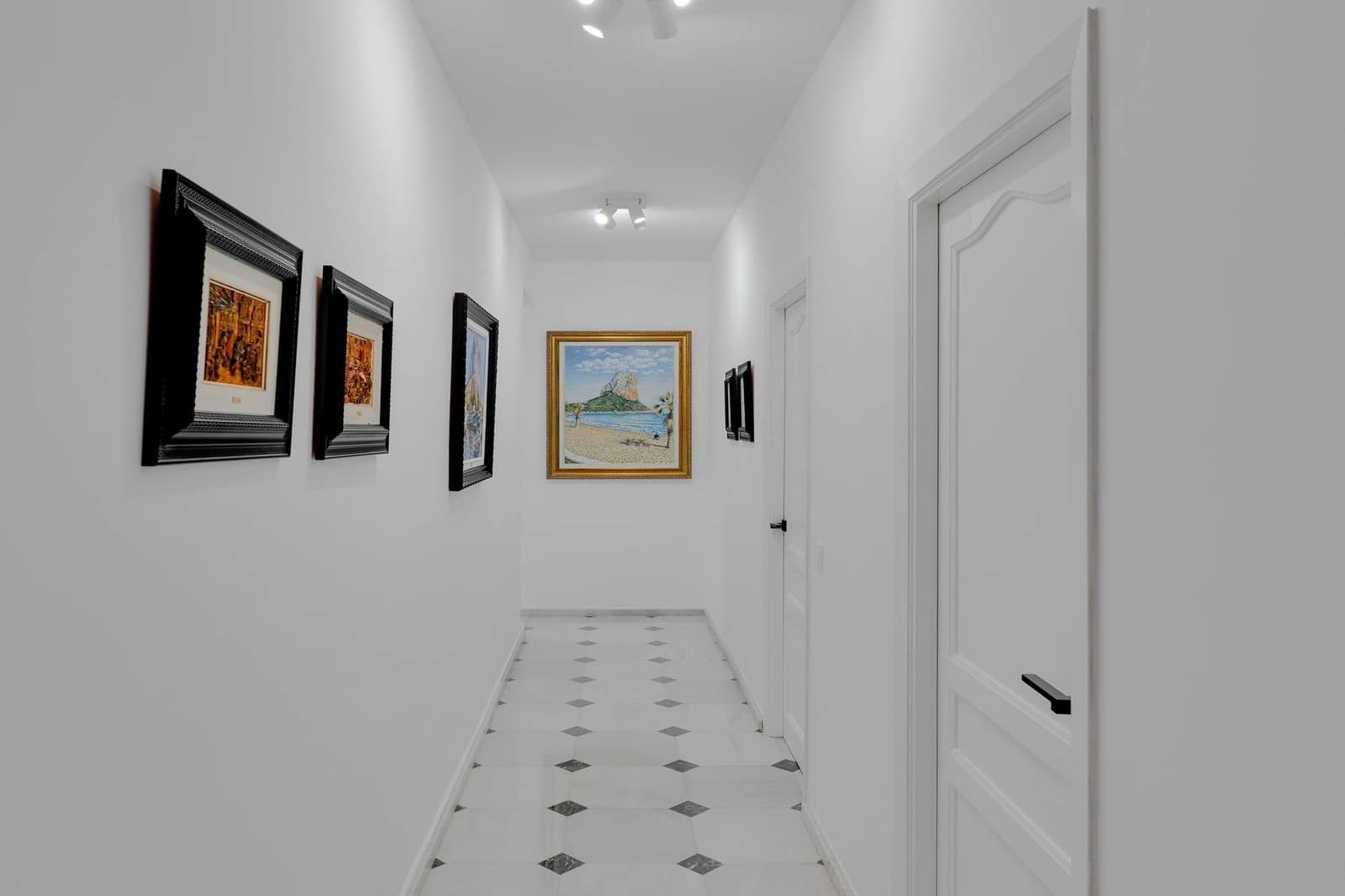 6 quarto Moradia para venda em Calpe / Calp com piscina garagem - 1 650 000 € (Ref: 9390688)