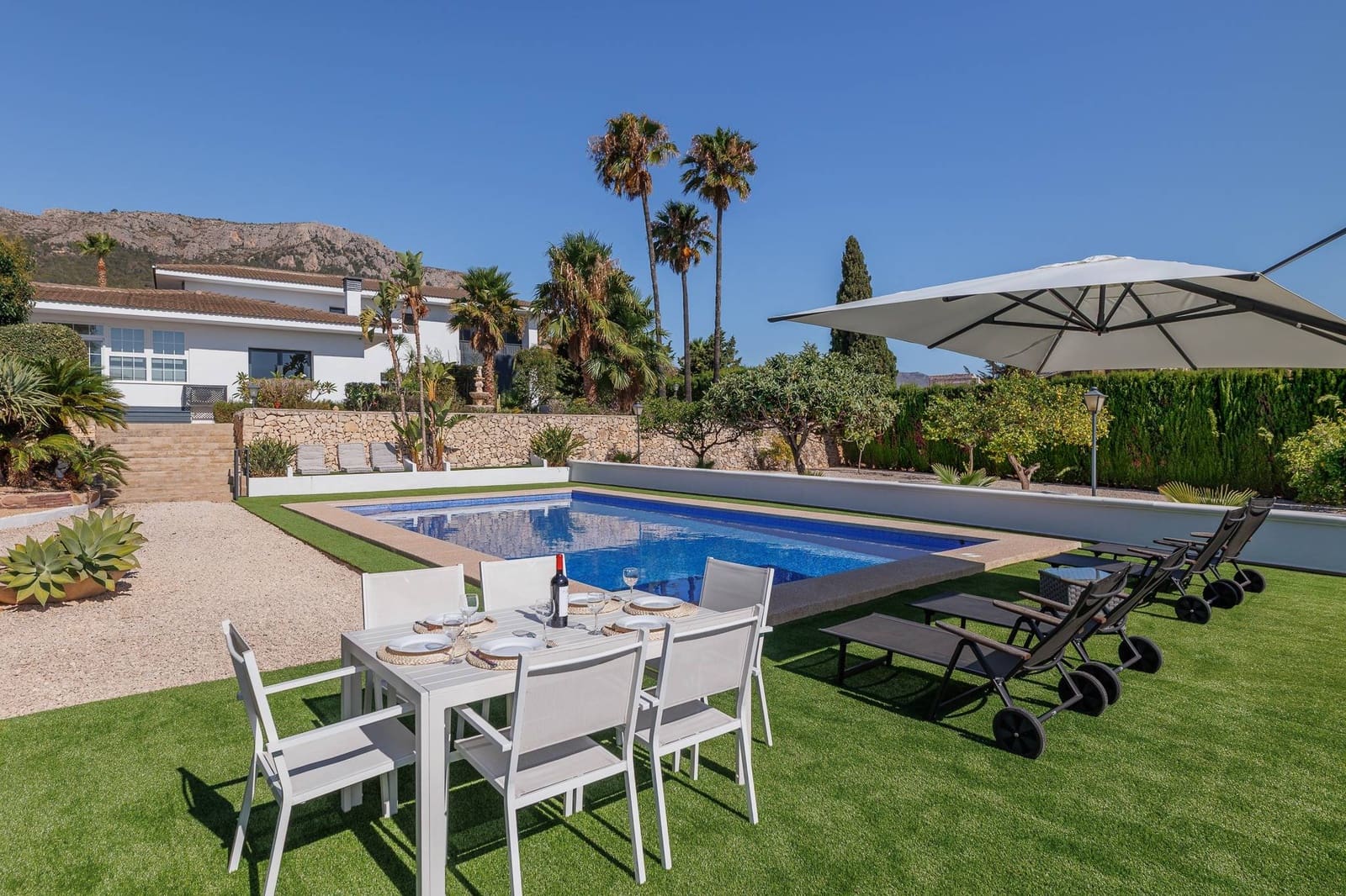 6 quarto Moradia para venda em Calpe / Calp com piscina garagem - 1 650 000 € (Ref: 9390688)