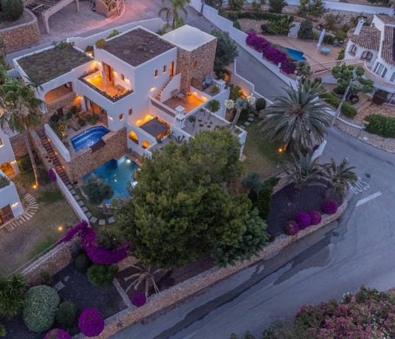 3 bedroom Villa for sale in Paichi, Teulada-Moraira with pool garage - € 1,995,000 (Ref: 9414035)