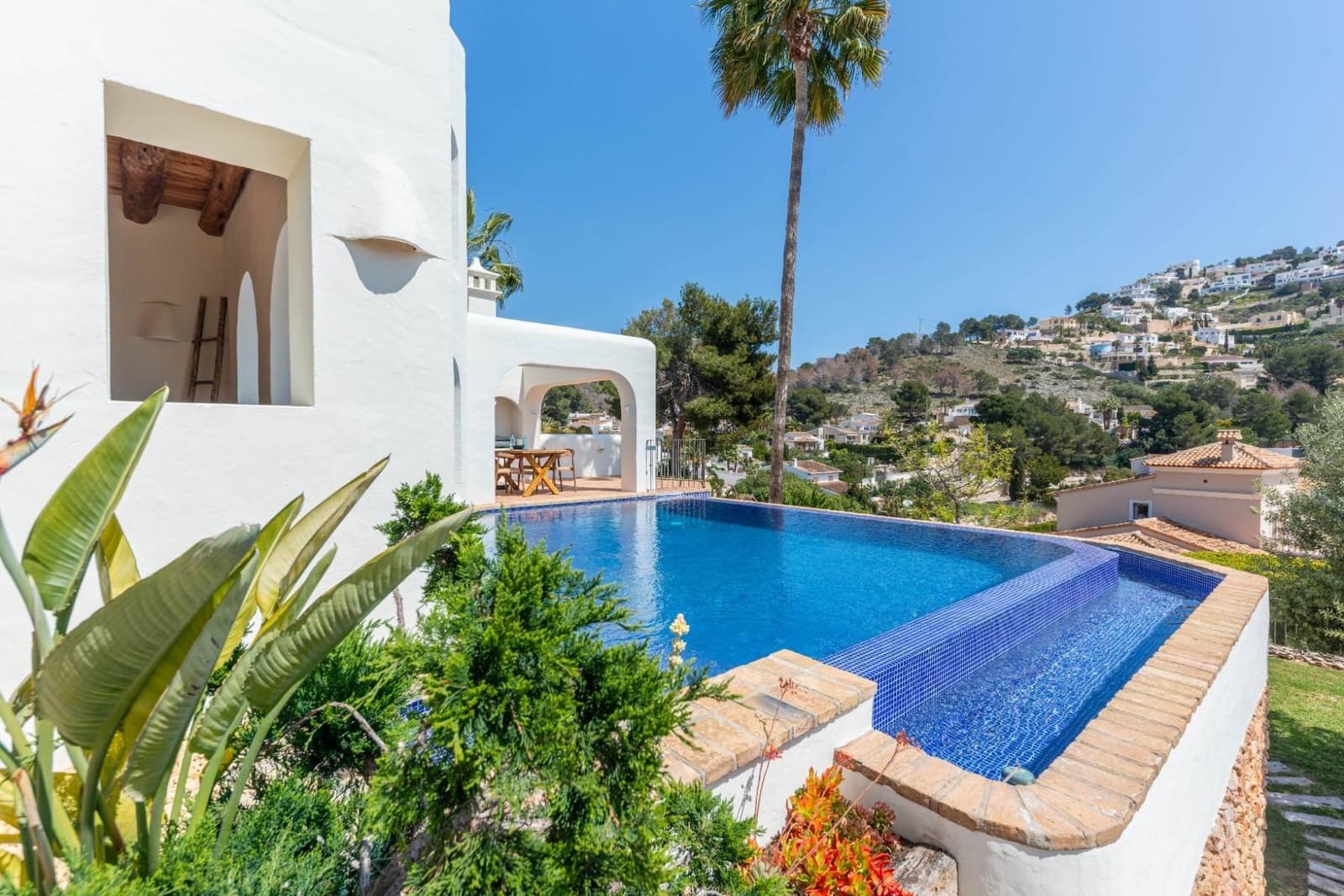 3 soveværelse Villa til salg i Moraira med swimmingpool garage - € 1.995.000 (Ref: 9414036)