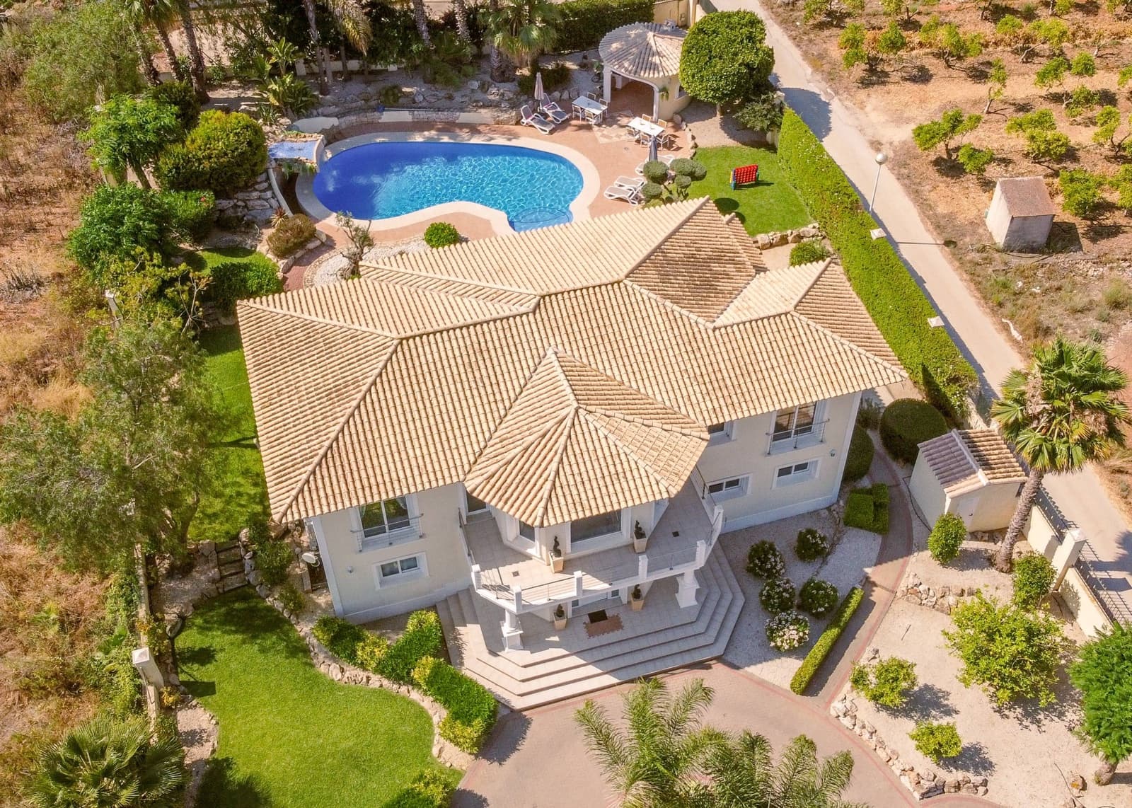 6 sypialnia Willa na sprzedaż w Adsubia z basenem - 1 500 000 € (Ref: 9415855)