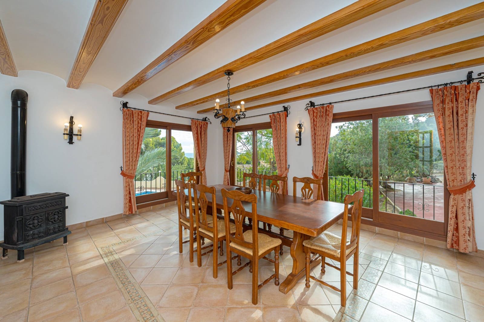 Villa/Maison de 5 chambres à louer à Benissa avec piscine - 3 500 € (Ref: 9462025)