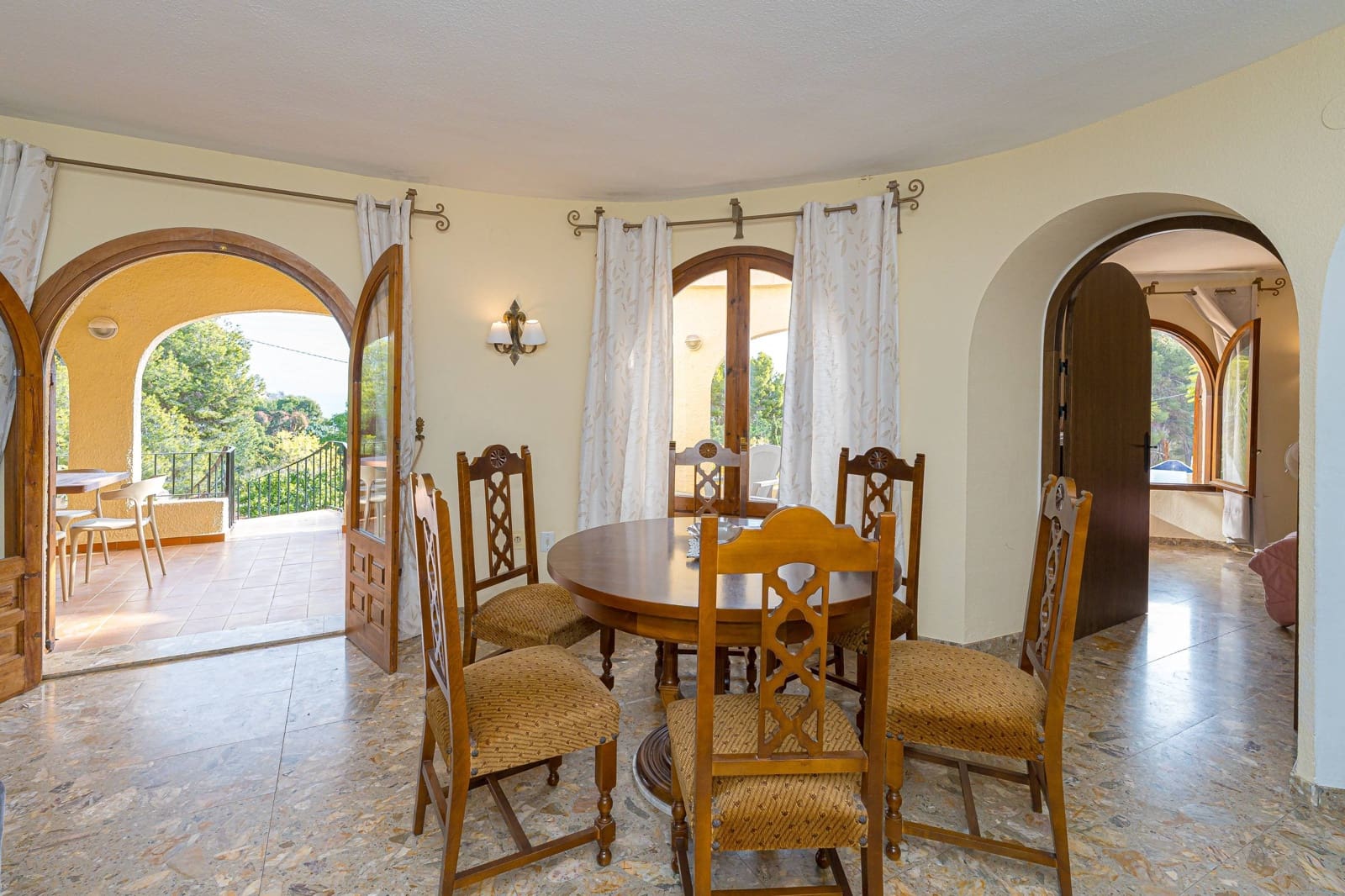 Villa/Maison de 5 chambres à louer à Benissa avec piscine - 3 500 € (Ref: 9462025)