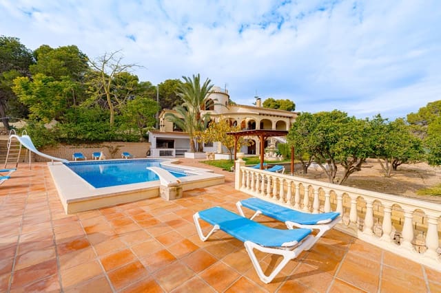 Villa/Maison de 5 chambres à louer à Benissa - 3 500 € (Ref: 9462025)