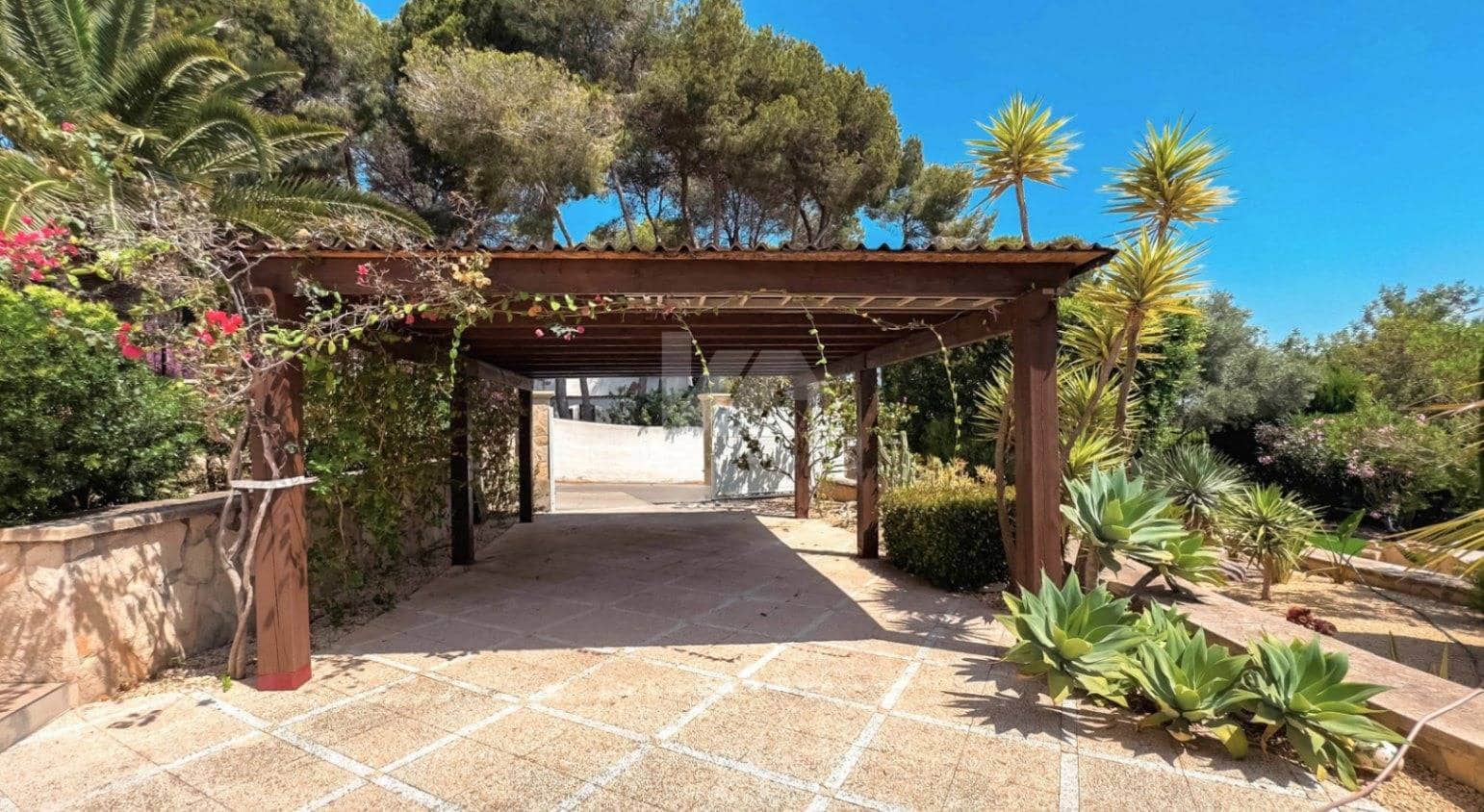 6 soveværelse Villa til salg i Moraira med swimmingpool - € 2.100.000 (Ref: 9533670)