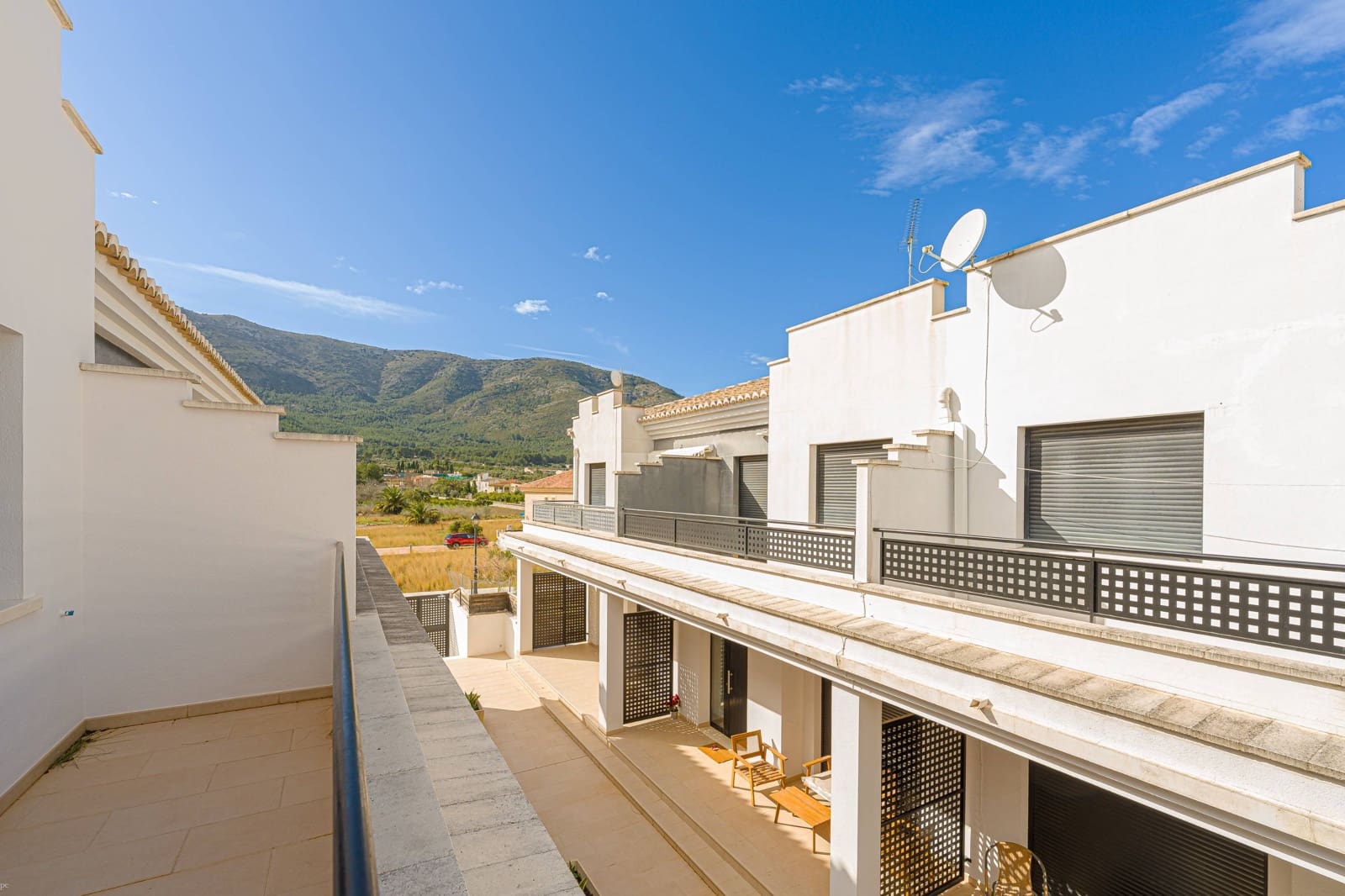 3 bedroom Terraced Villa for sale in Parcent with garage - € 210,000 (Ref: 9565117)