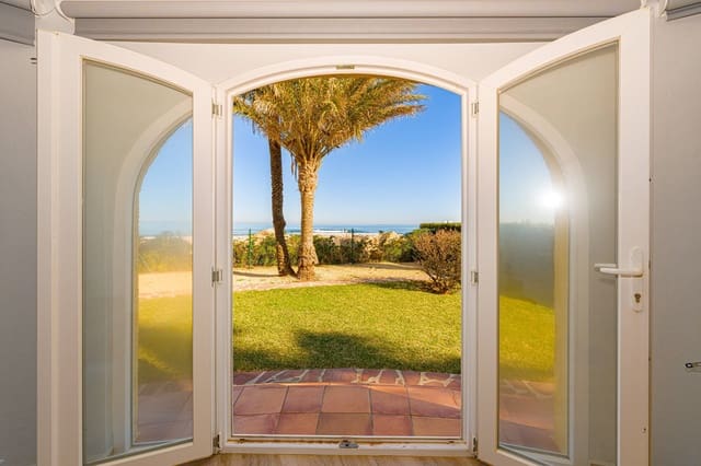Chalet de 3 habitaciones en Dénia en venta - 693.000 € (Ref: 9596058)