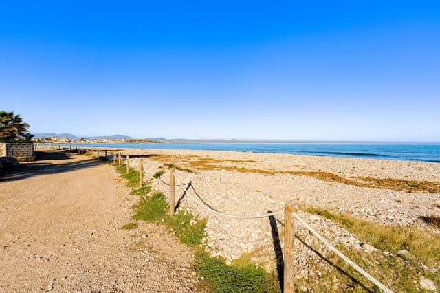 Chalet de 3 habitaciones en Dénia en venta - 693.000 € (Ref: 9596058)