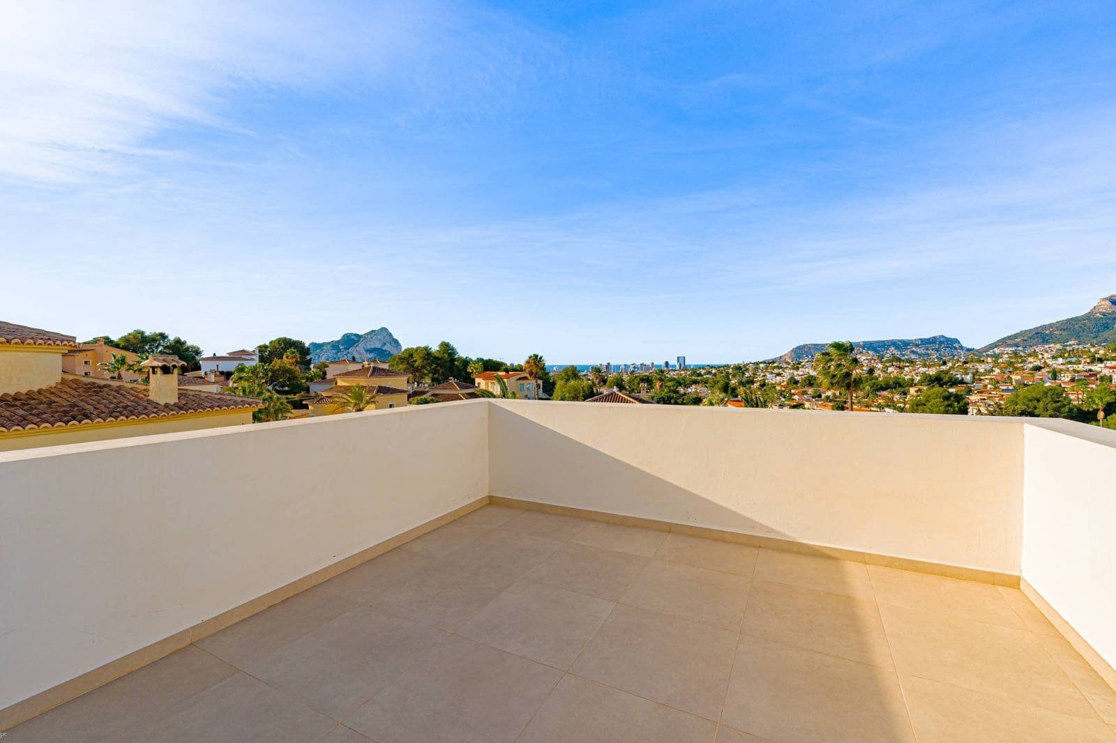 4 bedroom Villa for sale in Calpe / Calp with pool garage - € 1,380,000 (Ref: 9674150)