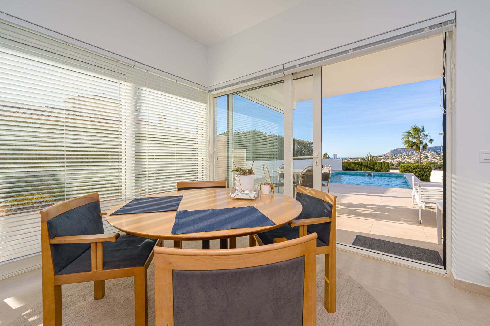 4 bedroom Villa for sale in Calpe / Calp with pool garage - € 1,380,000 (Ref: 9674150)