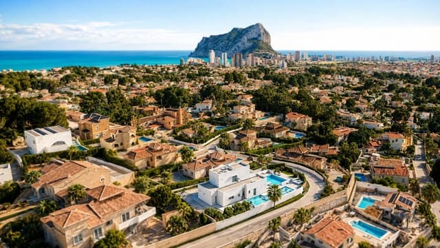4 quarto Moradia para venda em Calpe / Calp com piscina garagem - 1 380 000 € (Ref: 9674150)